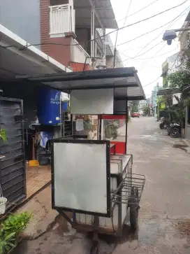 DI JUAL GEROBAK DAGANGAN