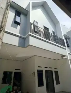 Dijual rumah baru 2.5 lantai di kranji dkt kantor camat Bekasi Barat