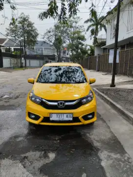 Honda Brio E AT