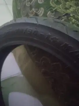 Dijual ban luar metic tubeless