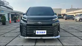 (DP 30jt) Toyota Voxy 2.0 New AT 2022 Tgn1 Muluz Seperti Baru Low Km