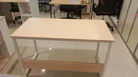 Archy Meja Kantor