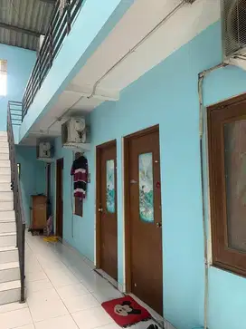 Disewakan per bulan kamar kosan campur (pria dan wanita) ac dan non ac
