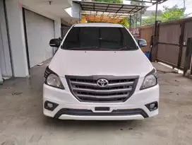TOYOTA GRAND INNOVA 2.5 G AT DIESEL 2015 LIKE NEW