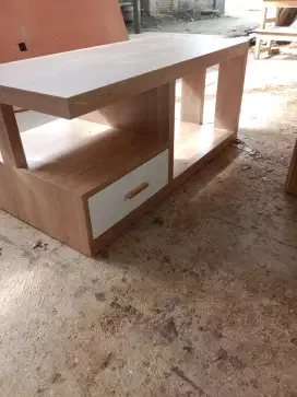 Meja tamu minimalis