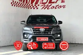 Toyota Fortuner VRZ GR 2.8 AT 2022
