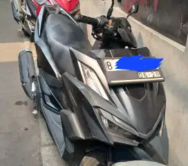 Dijual cepat honda vario 160 cbs keyless 2023