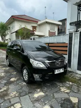 Innova 2.0 V Bensin 2013