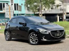TERMURAH! Mazda 2 R AT 2015 HITAM