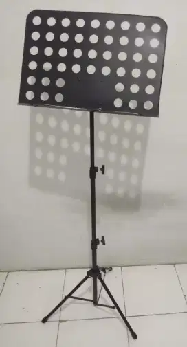 Standbook partitur besi lipat vokalis mc band akustik mesjid gereja