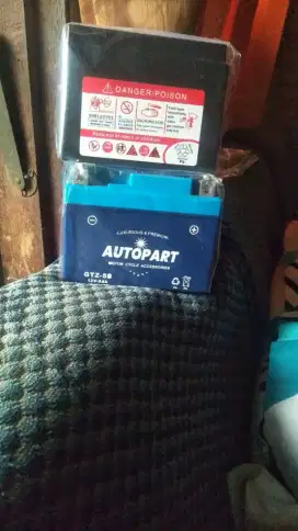 aki sepeda motor