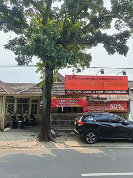 Rumah usaha pinggir jalan lokasi ramai di griyaloka bsd