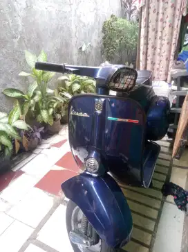 Vespa super th 75
