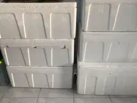 STYROFOAM AG 75 Kondisi Seperti Baru, cuma 1x pakai, bersih/ tidak bau