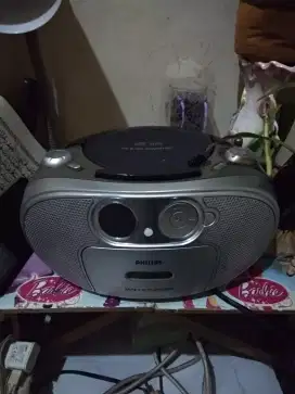 Radio tipe ada CD nya normal