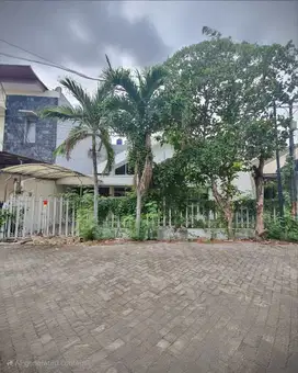 Rumah Manyar Kertoadi STRATEGIS, GARASI, CARPORT