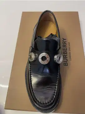 SEPATU ORIGINAL BURBERRY PRIA