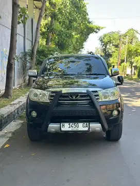 Toyota fortuner diesel 2010
