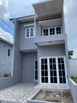 Rumah Murah 2 lantai harga 1 lantai di Ciwastra buahbatu