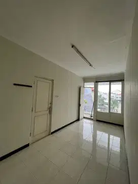 Disewakan rumah dharmahusada mas dekat pakuwon City, sutorejo