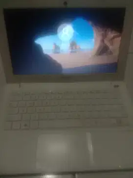 Laptop Asus  tipe X200M layar 12 inch bisa nego