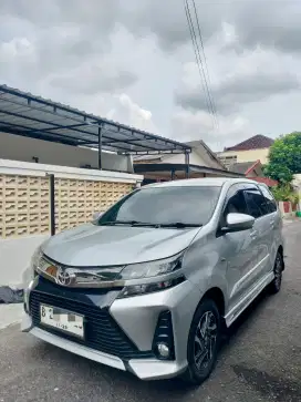 Avanza Veloz 1.5 2019 matic facelift silver istimewa