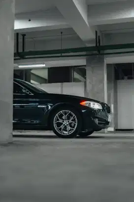 Bmw f10 528i 2013 km 70rb ( bmw 528 i f 10 )