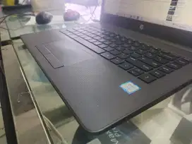Laptop HP 240 G7