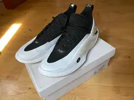 Lining way of wade 11 hot white