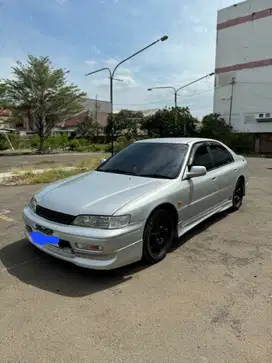 Honda Accord 1994 Bensin