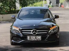 MERCEDES BENZ W205 C200 AVANTGARDE 2016 KM 38 RIBU TANGAN PERTAMA