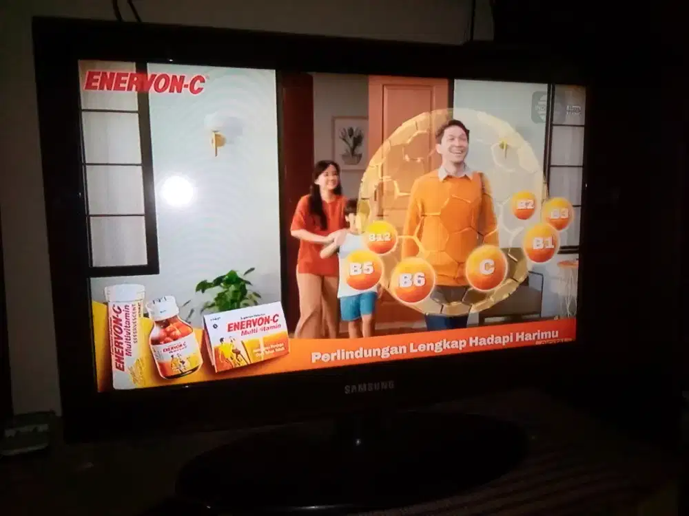TV Samsung 24inc digital + STB merk luby