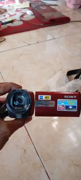Dijual BU Handycam Sony DCR-SX65E