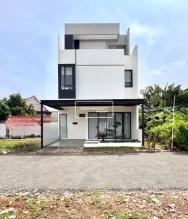 DEKAT MRT LEBAK BULUS DIJUAL RUMAH DALAM TOWNHOUSE DI WILAYAH CIRENDEU