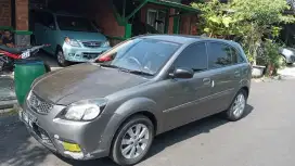 DIJUAL CEPAT Mobil Kia pride