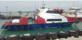 Crew boat water jet