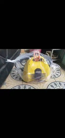 VACUM CLENER (krisbow) + MESIN STEAM UAP(KHALCER)