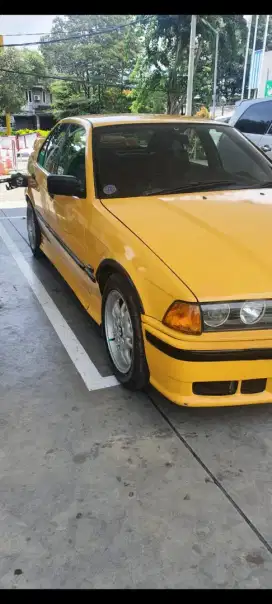 Jual mobil BMW kesayangan