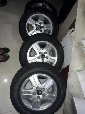 Velg & Ban Toyota kijang Innova