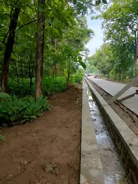 TANAH PEKARANGAN DEKAT PASAR GROGOL SAWOO
