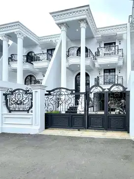 Rumah Mewah Non Cluster Lokasi Strategis Dekat Jalan Raya Di Jagakarsa