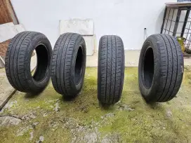 Ban Bridgestone 205/65 R16 (Innova Reborn)