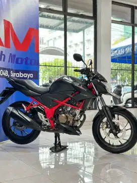 KM 10RIBU ! Honda Cb150R streetfire SE 2018