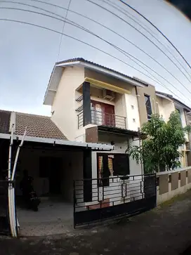 Rumah semi furnish dekat lotte mart maguwoharjo
