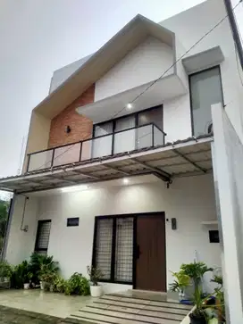 Rumah mewah ternyaman di timur jakarta perbatasan Cibubur