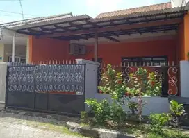 Disewakan Rumah di Babatan Pratama Sudah Renov Wiyung dkt Pakuwon