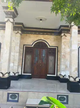 Dikontrakan rumah besar renon tukad badung