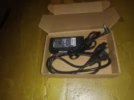 Adaptor Toshiba Laptop 19V 3.42A Bekas Mulus Siap Pakai