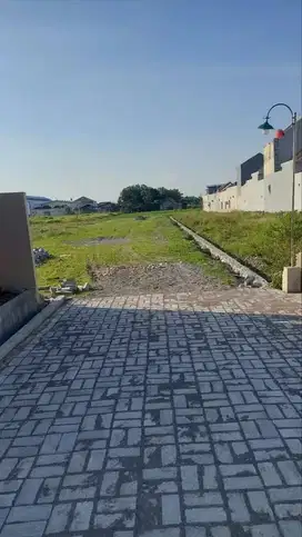 tanah kavling tinggal 2 unit hadap timur lokasi di ngabeyan kartasura