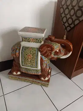 Keramik GAJAH - DAPAT 1 PASANG
